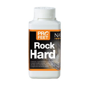 NAF Pro Feet rock hard - posilujúci a dezinfekčný prípravok na mäkké kopytá